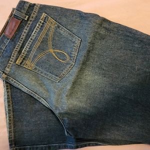 Lot of women's jeans/shorts. 14/16.